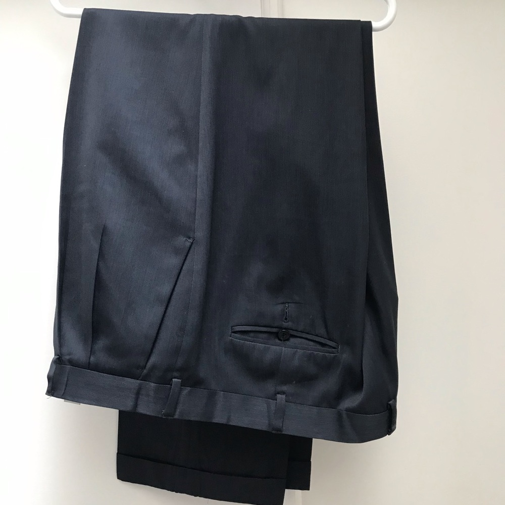 Perry Ellis dress slacks. Size 40
